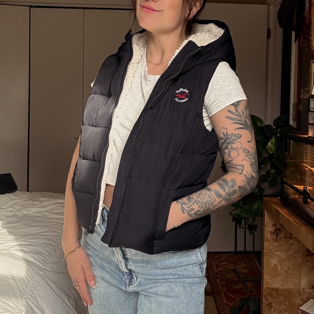 Hollister Y2K Sherpa Vest